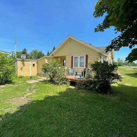 Little Yellow House In The Heart Of The Valley Port Williams Exterior photo